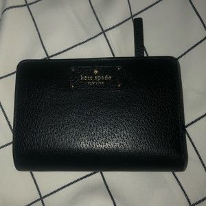 black kate spade wallet